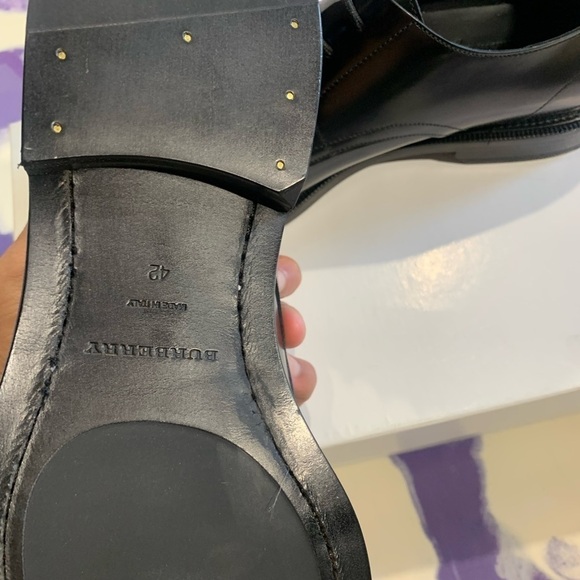Burberry dress shoes - Picture 3 of 3